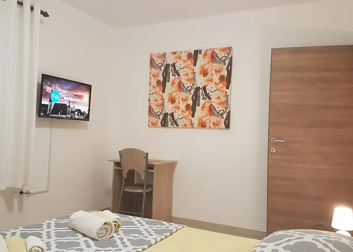 Orange Brist Apartman *