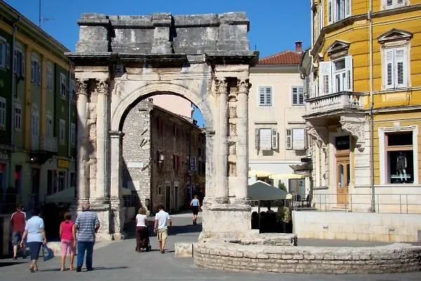 Appartement Orange Brist Pula