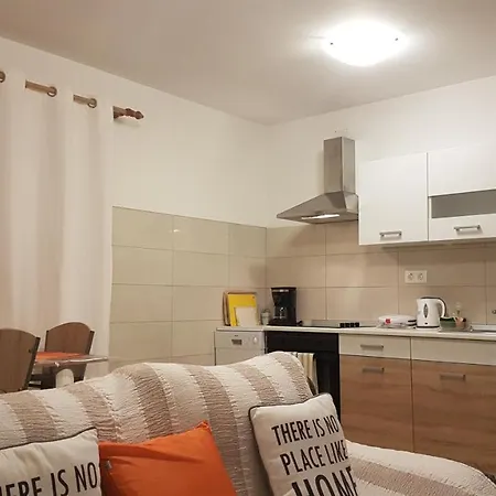 Orange Brist Apartamento
