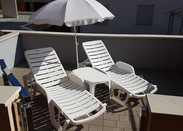 Orange Brist Apartment Pula