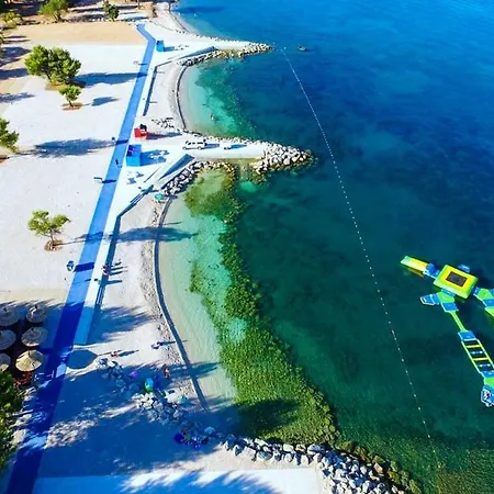 Apartment Orange Brist Pula